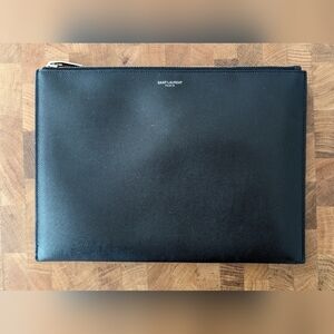 SAINT LAURENT Zipped Tablet Holder in Black Grain De Poudre Leather